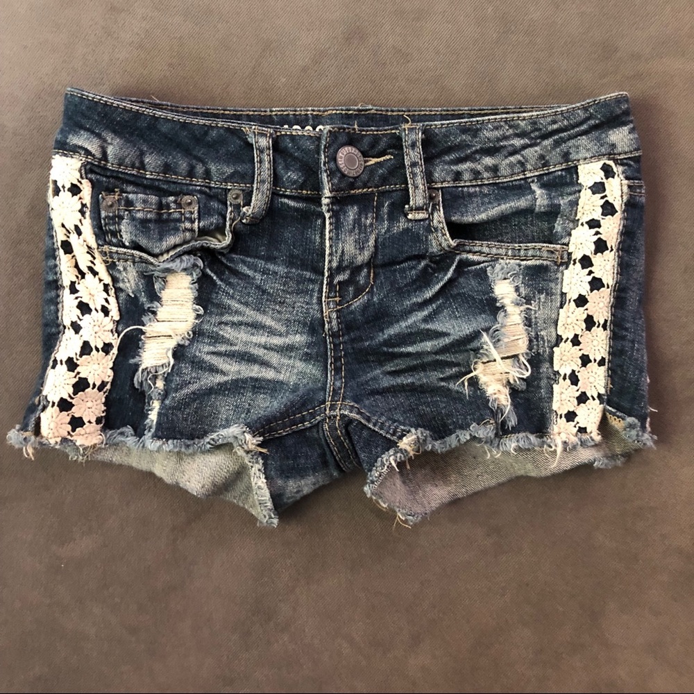 Destroyed Lace Trim Short Shorts